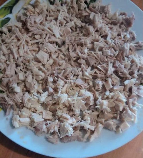 Самые вкусные и простые салаты с грибами и курицей