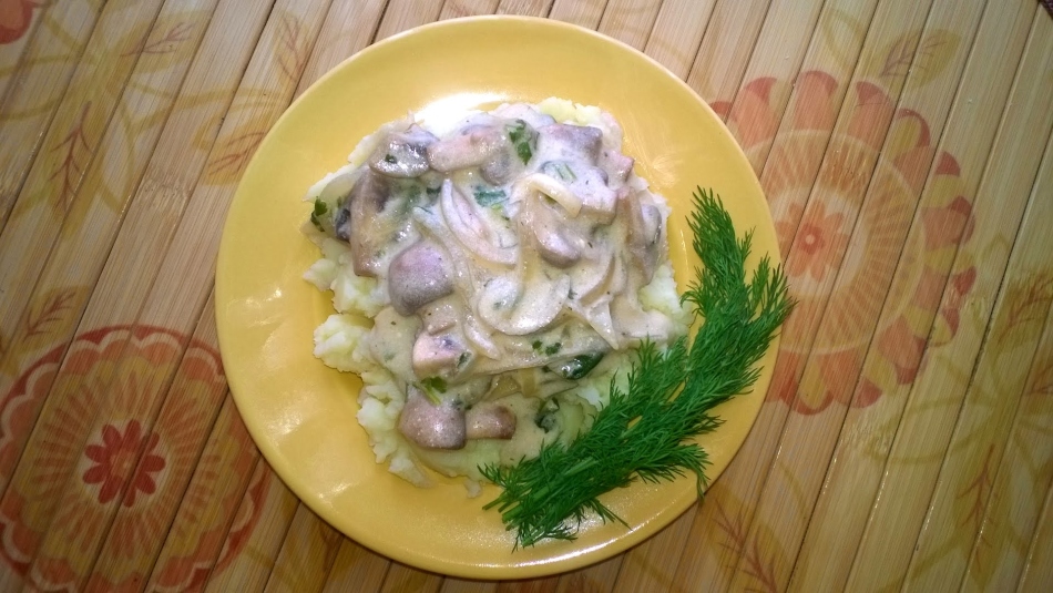 Грибной соус со сметаной для пасты