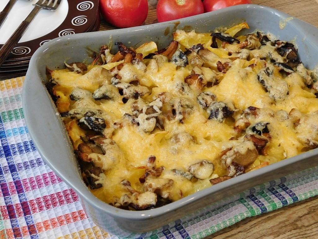 Как приготовить картошку с мясом и грибами в духовке