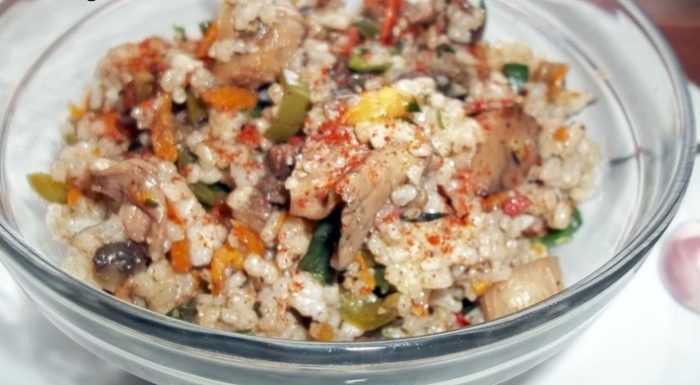 Как вкусно приготовить шампиньоны с рисом