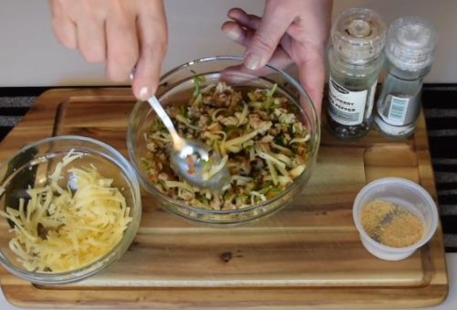 Фаршированные грибы с сыром и курицей