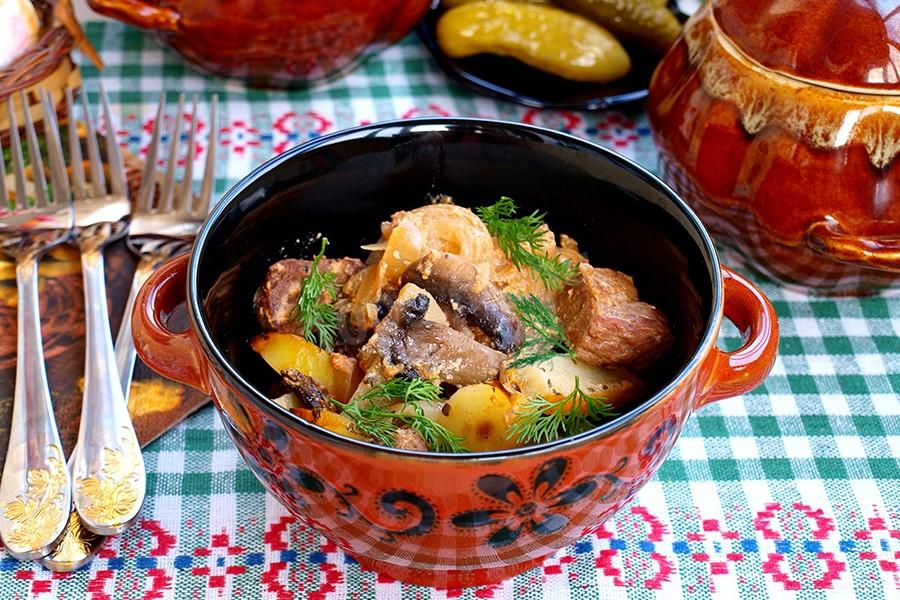 Говядина с грибами в горшочке рецепт с фото - 1000.menu