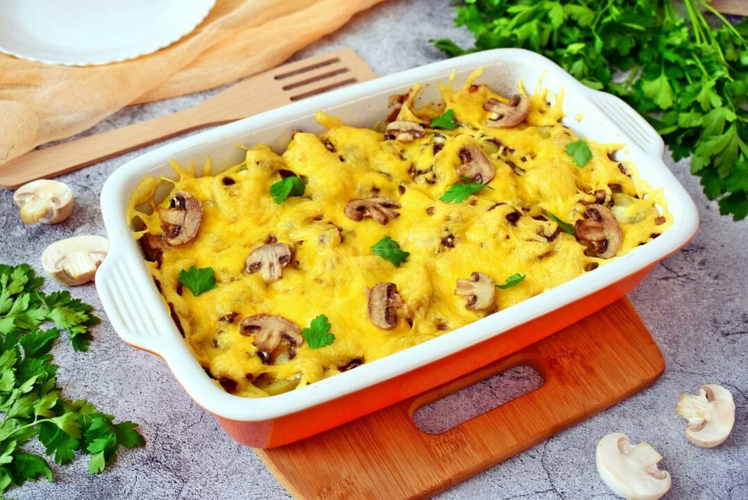 Картофель с мясом грибами и сыром запеченный в духовке рецепт с пошаговым фото - 1000.menu