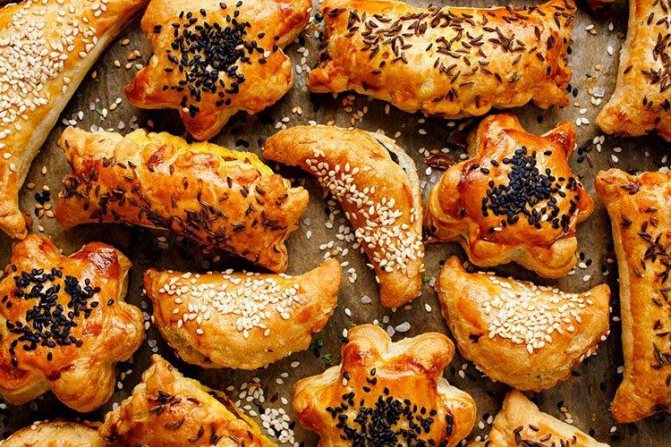 Пирожки из слоеного теста - 15 простых и вкусных рецептов на каждый день