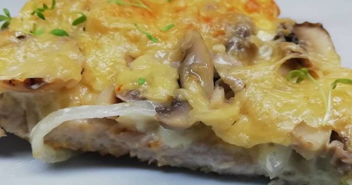 ТОП-10 рецептов мяса по-французски в духовке с картошкой, грибами и сыром