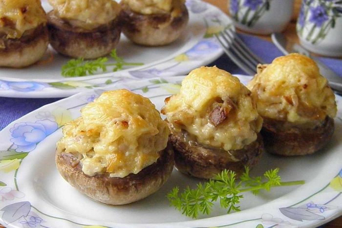 Как приготовить запеченные грибы шампиньоны в духовке с фаршем