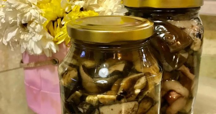Как просто и вкусно замариновать черные грузди