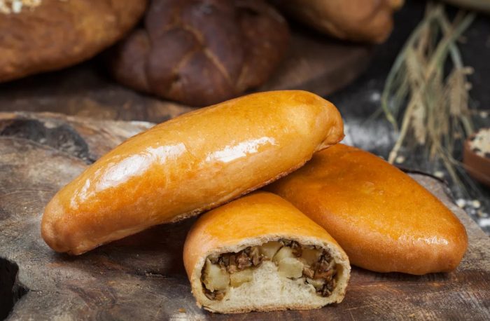11 репептов самой вкусной начинки для пирожков с картошкой и грибами под любое тесто