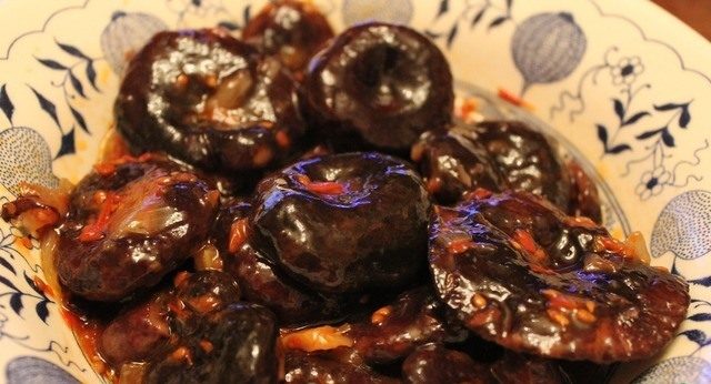Как просто и вкусно замариновать черные грузди