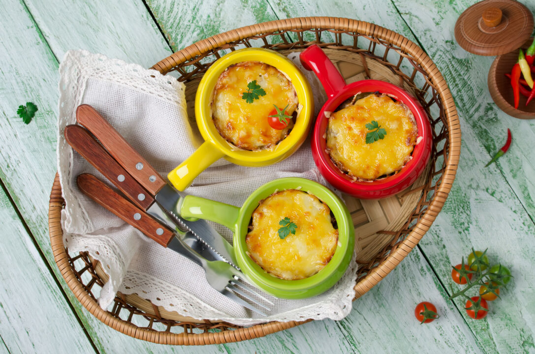 Жульен со свининой и грибами: рецепт с фотографиями - Рецепты, продукты, еда | Сегодня