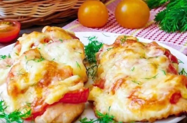 Как вкусно приготовить свинину с грибами в духовке