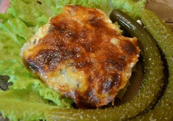 Вкуснейшая свинина с грибами под сыром