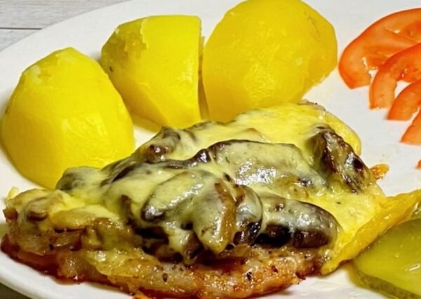 Как вкусно приготовить свинину с грибами