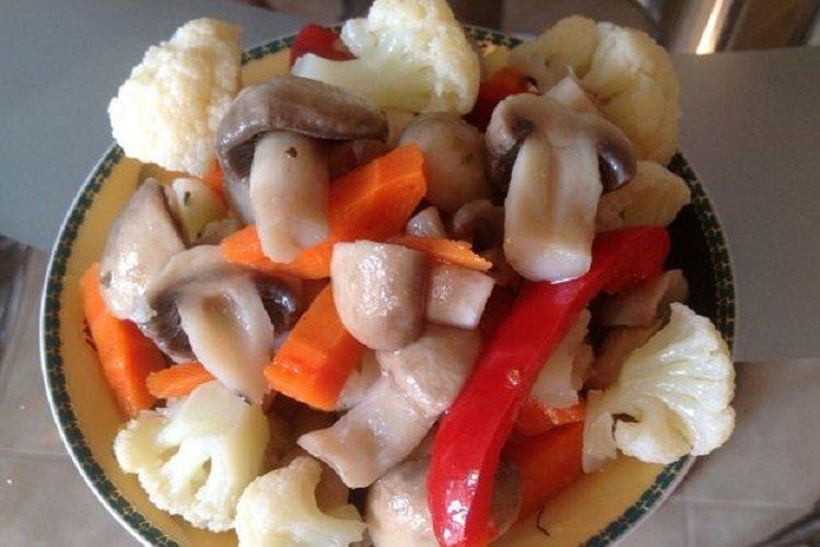 Корейские грибы с цветной капустой