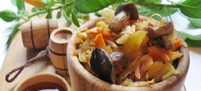Солянка с маринованными грибами и капустой - рецепт