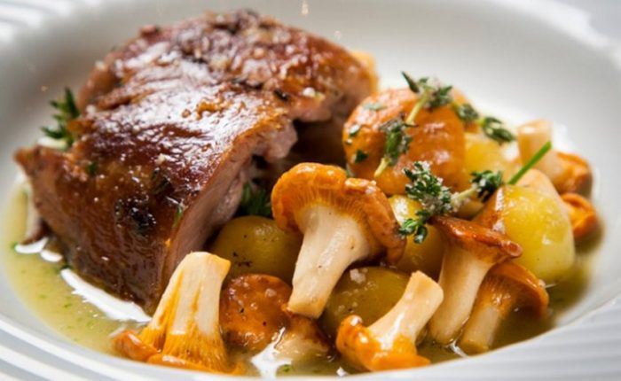 18 простых и вкусных рецептов приготовления свинины с лисичками