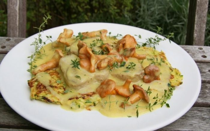 18 простых и вкусных рецептов приготовления свинины с лисичками