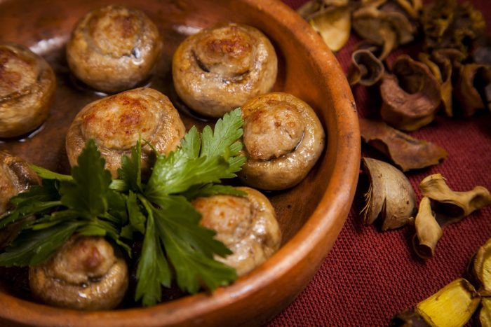 Как просто и вкусно приготовить королевские шампиньоны