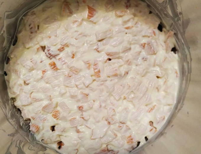 Салат с копченой грудкой и грибами шампиньонами