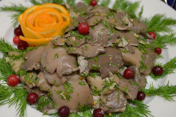 Как вкусно и быстро замариновать грибы вешенки к столу в домашних условиях