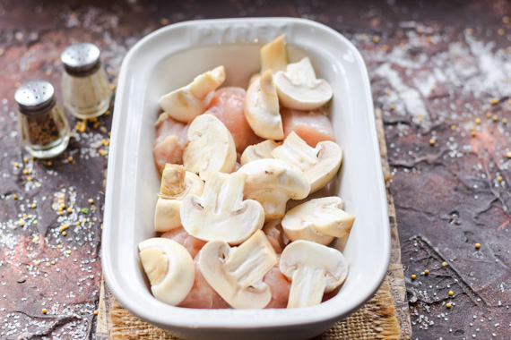 Что можно приготовить из грибов шампиньонов и куриного филе