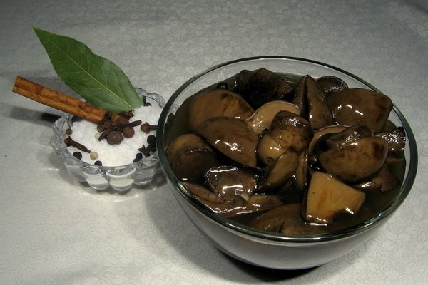 Маринованные и копченые грибы