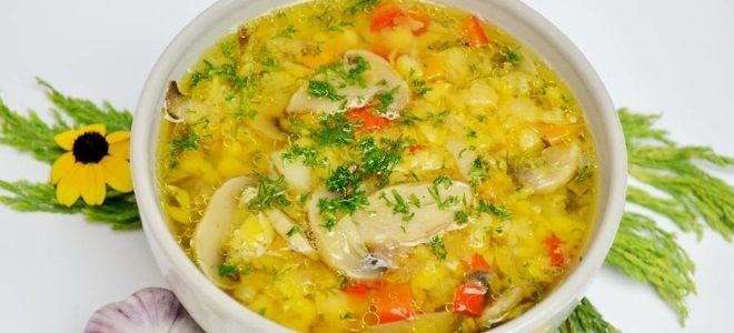 Постный суп с горохом и грибами