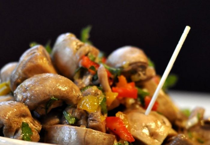 Как вкусно и быстро замариновать шампиньоны по-корейски в домашних условиях